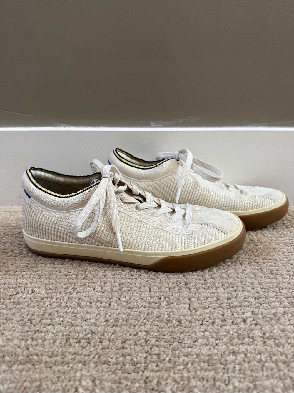 Rothy’s RS01 Bone Knit Sneakers Men’s Size 7 Cream Gum Sole Washable - Picture 2 of 7